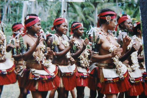 Naked Women Of The South Pacific